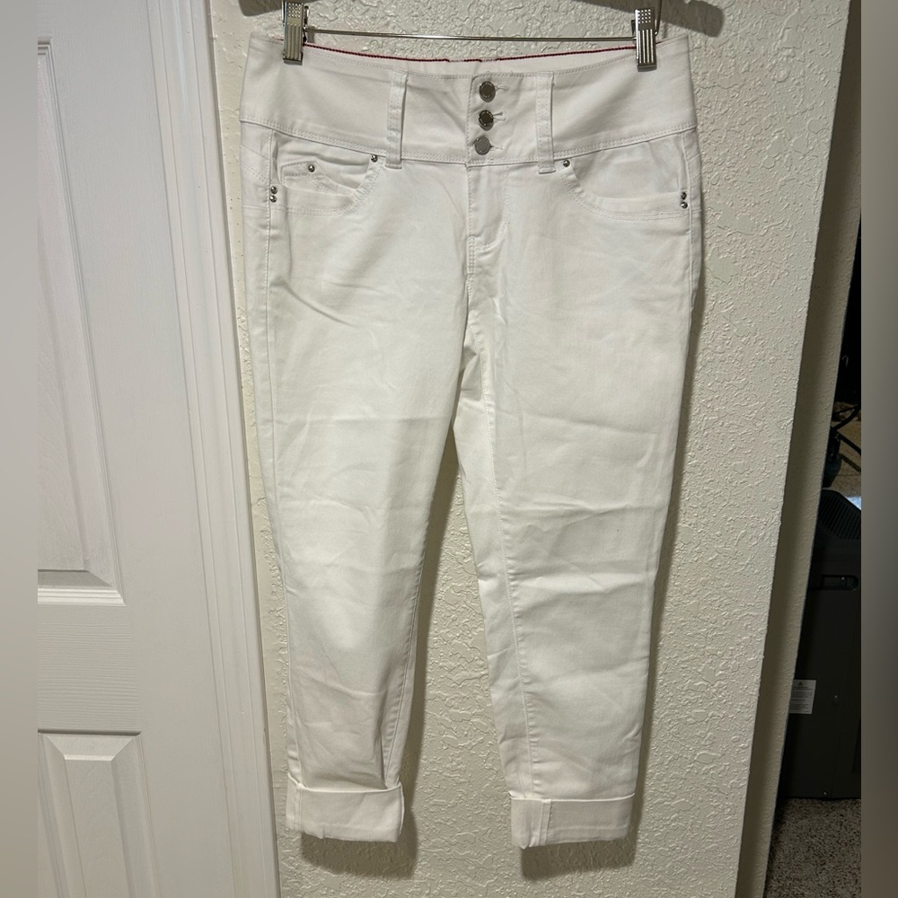 YMI women’s white cuffed pants size 11.